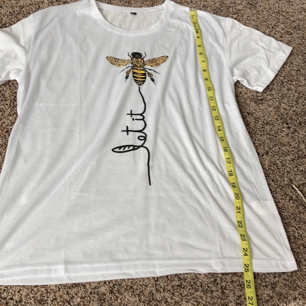Let it 🐝 tee! - Picture 2 of 3